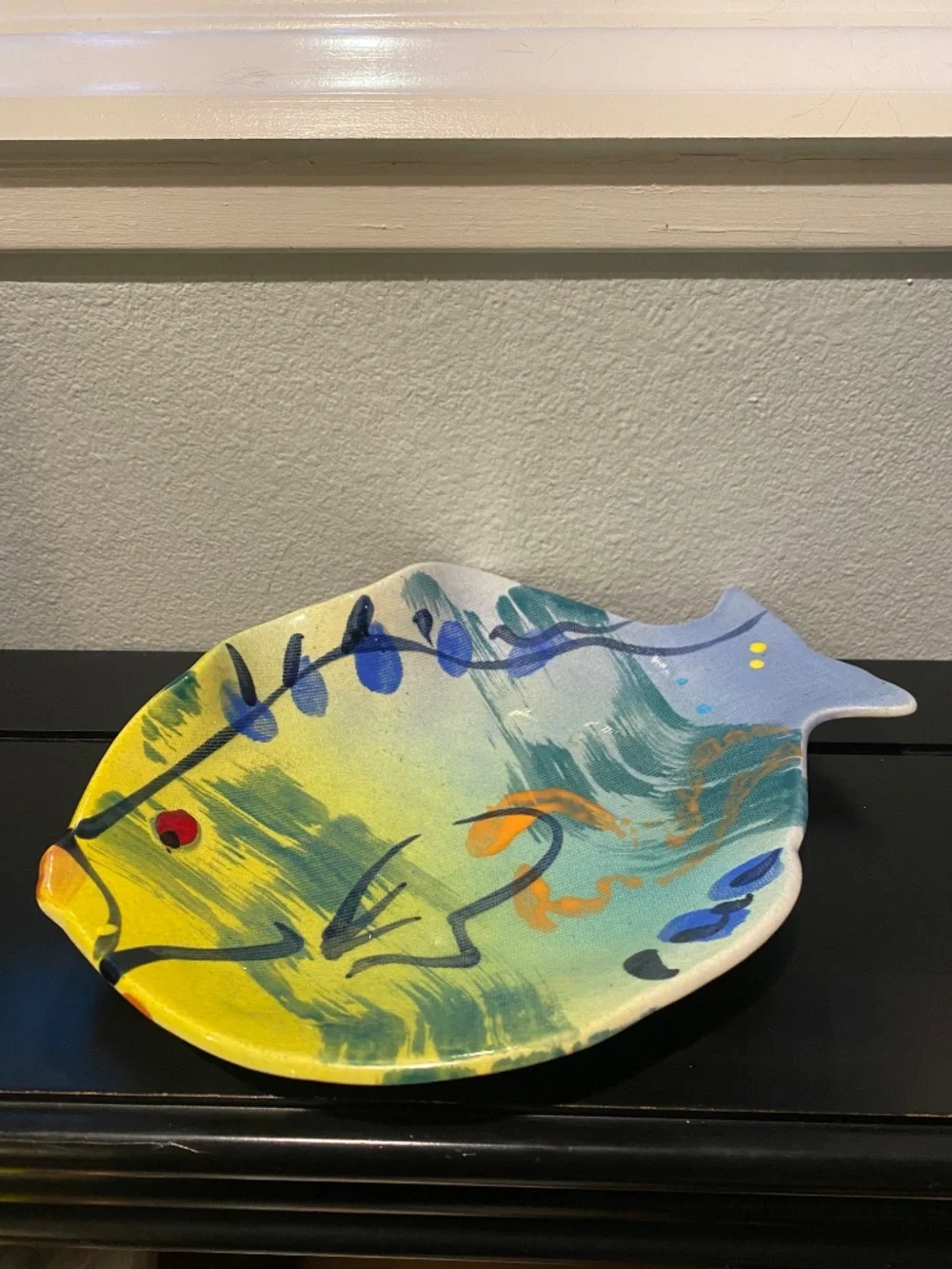 🐠 J .Rice Hand Painted Tropical Fish & hanger Signed 2010 Naples, FL Clay Place